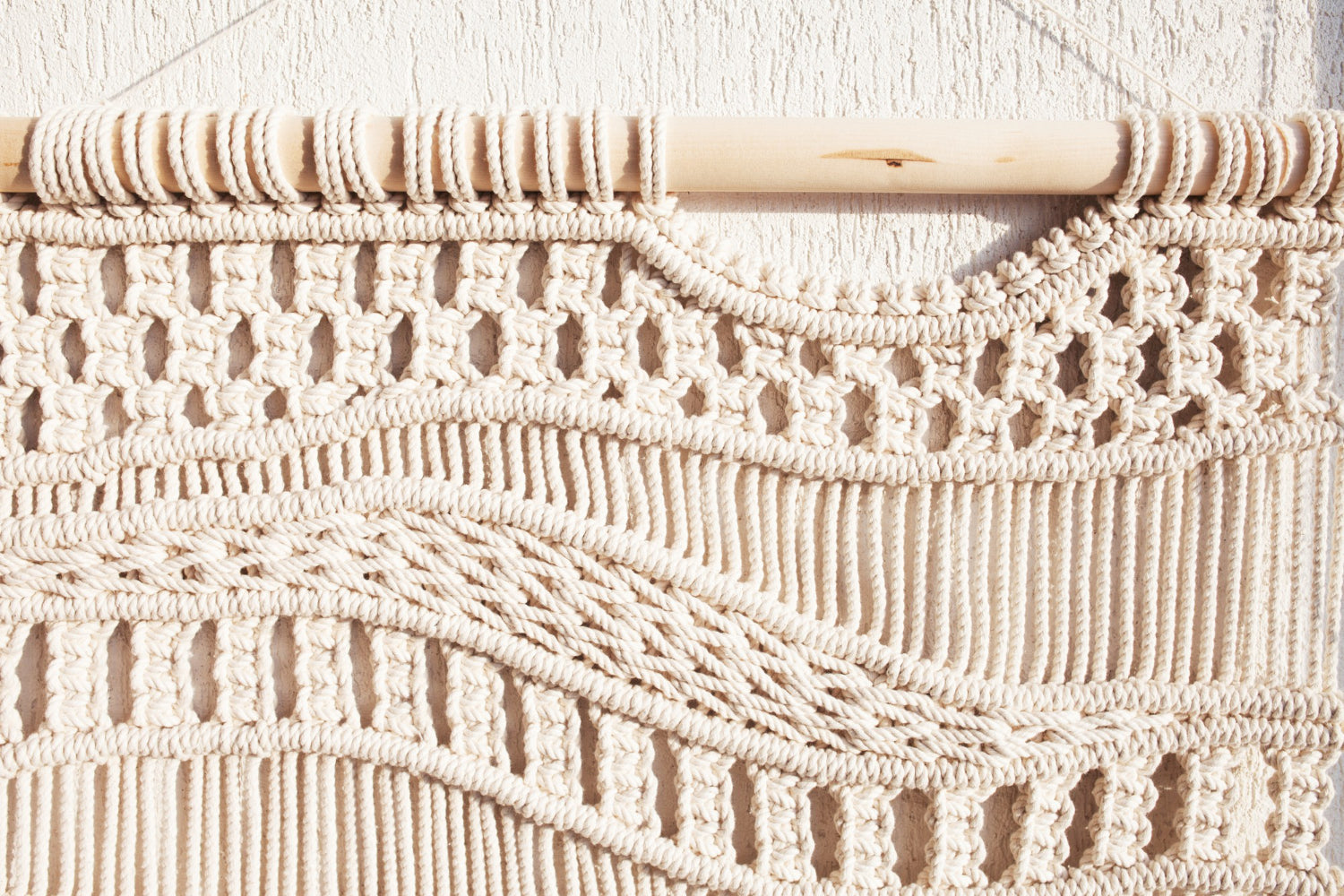 Comment accrocher un tapis au mur ?