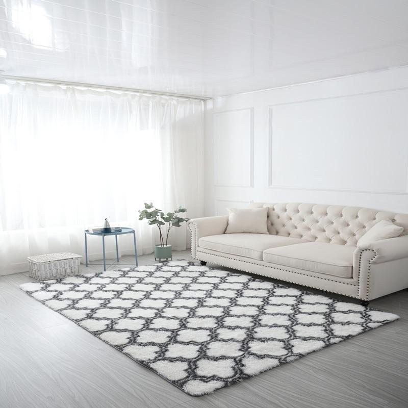 Tapis Oriental Noir et Blanc